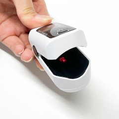 2022 New Pulse Oximeter Wholesale Spo3 Sensor Fingertip Pulse Oximeter for Medical